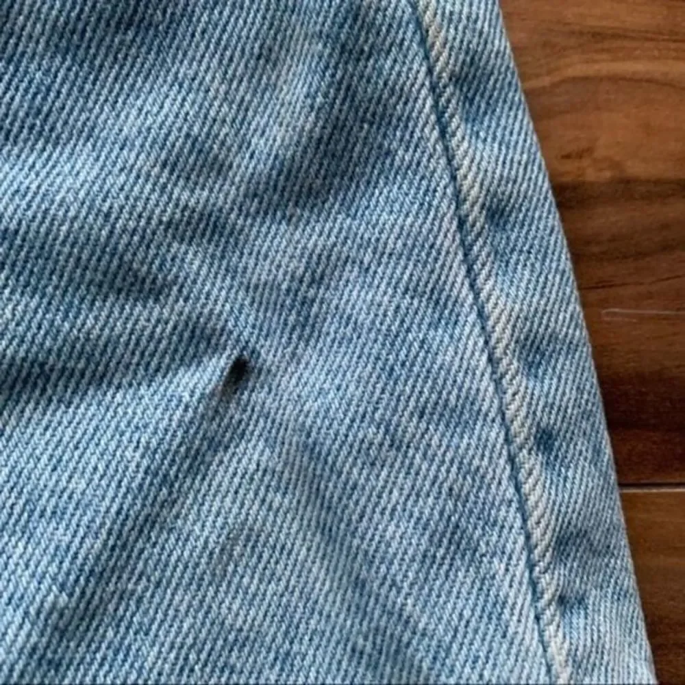 Levi’s - Picture 5 of 8